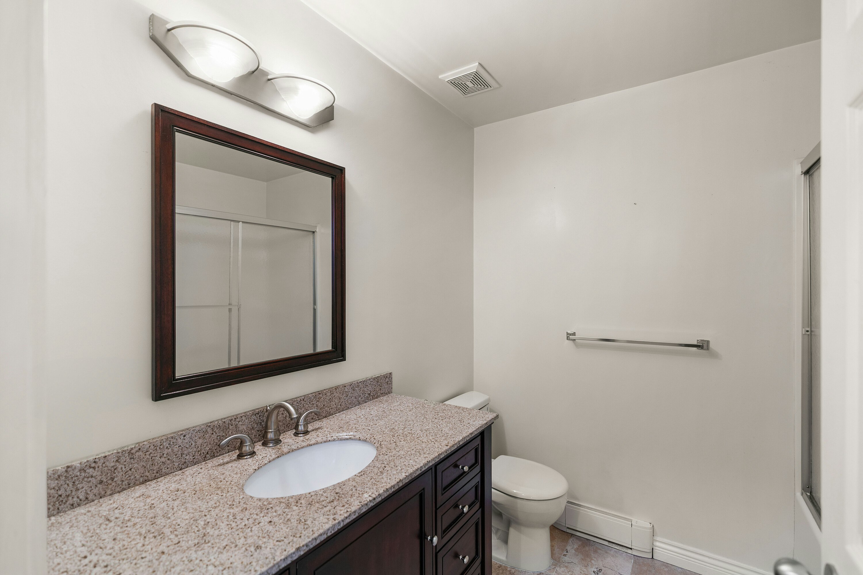 3908A Ascot Drive, Saanich, BC, V8P 3S1 - 34