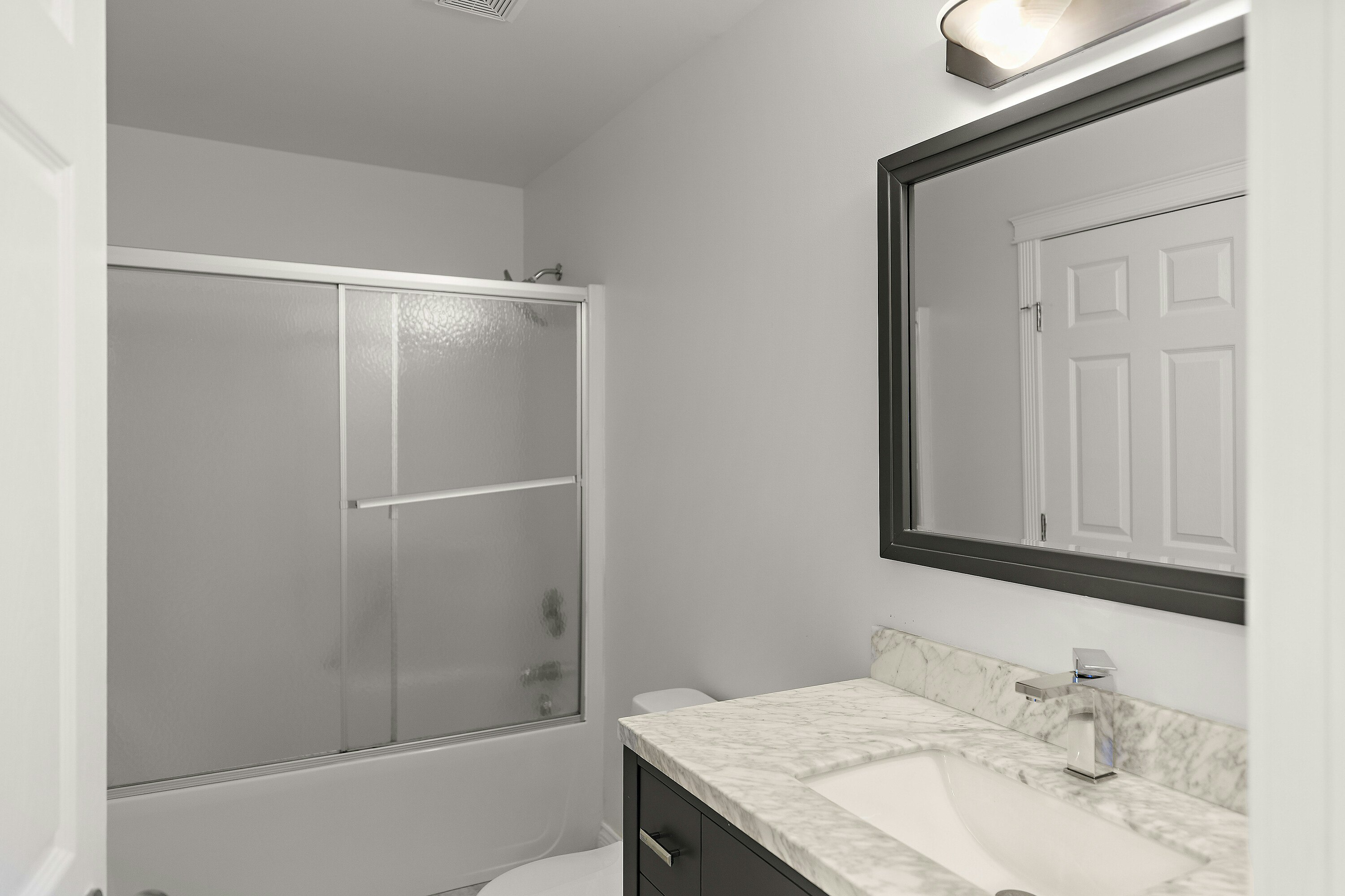 3908A Ascot Drive, Saanich, BC, V8P 3S1 - 39