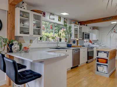 5206 Radcliffe Road - 2