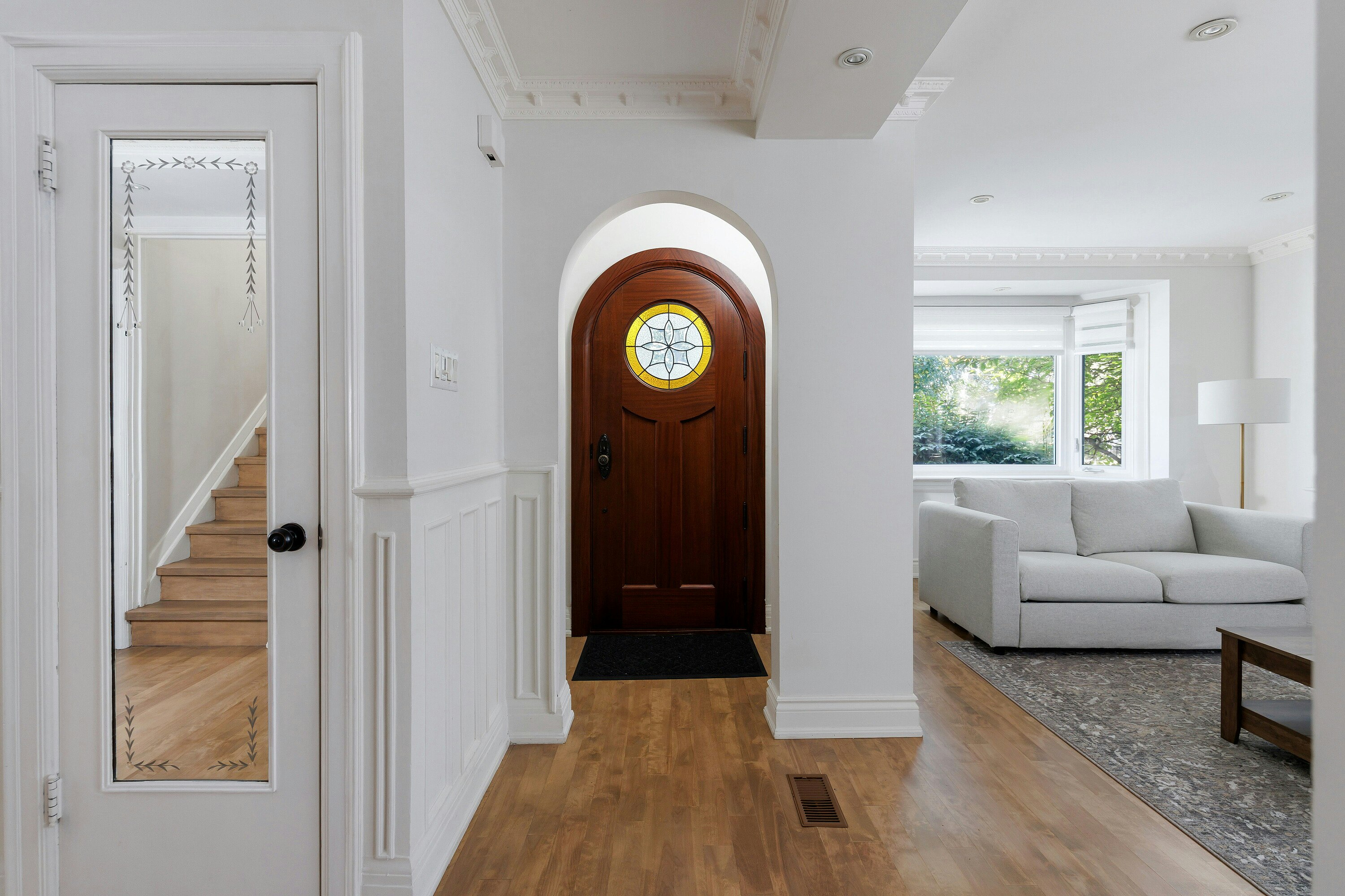 1048 Royal York Road, Toronto, ON, M8X 2G7 - 2