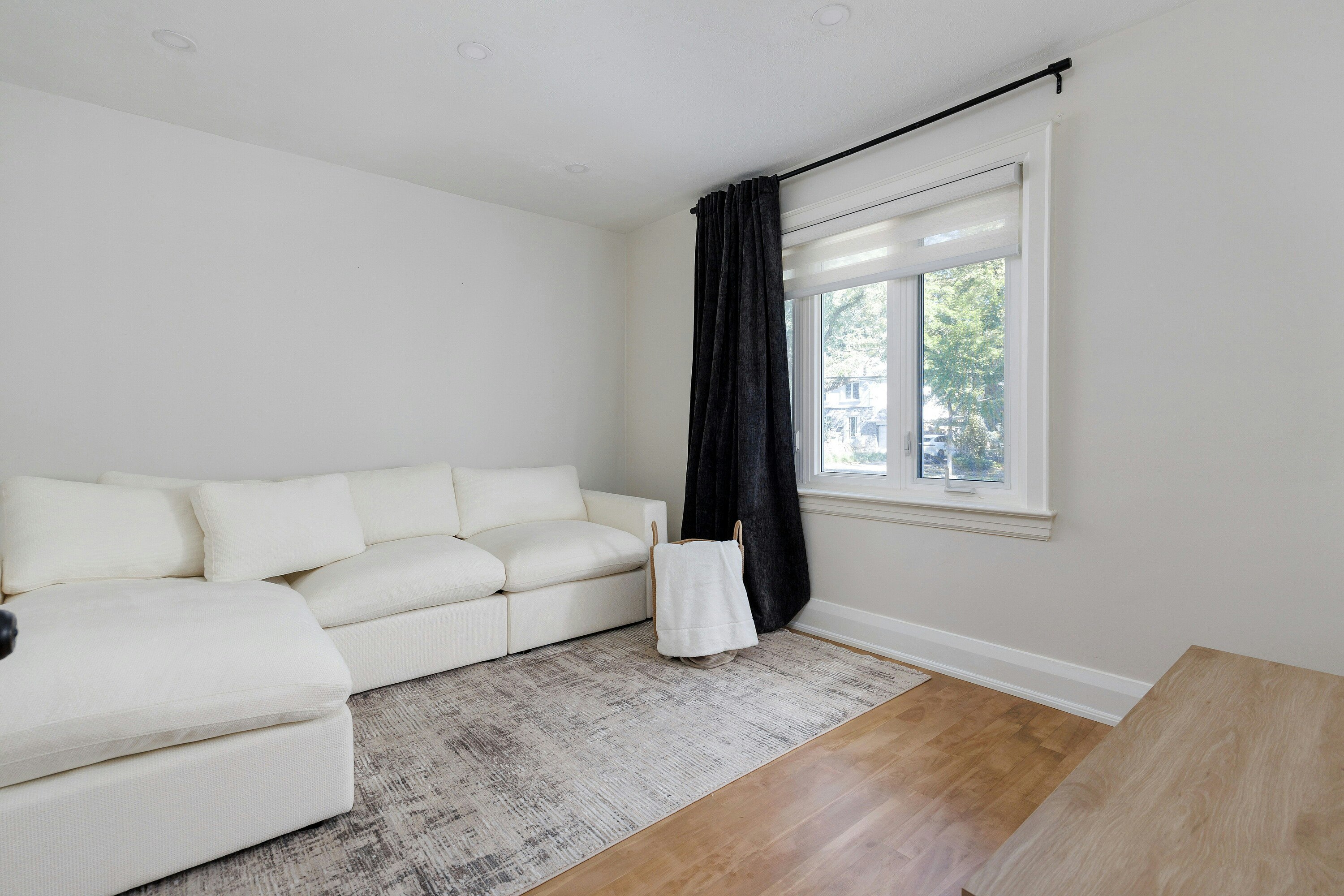 1048 Royal York Road, Toronto, ON, M8X 2G7 - 24