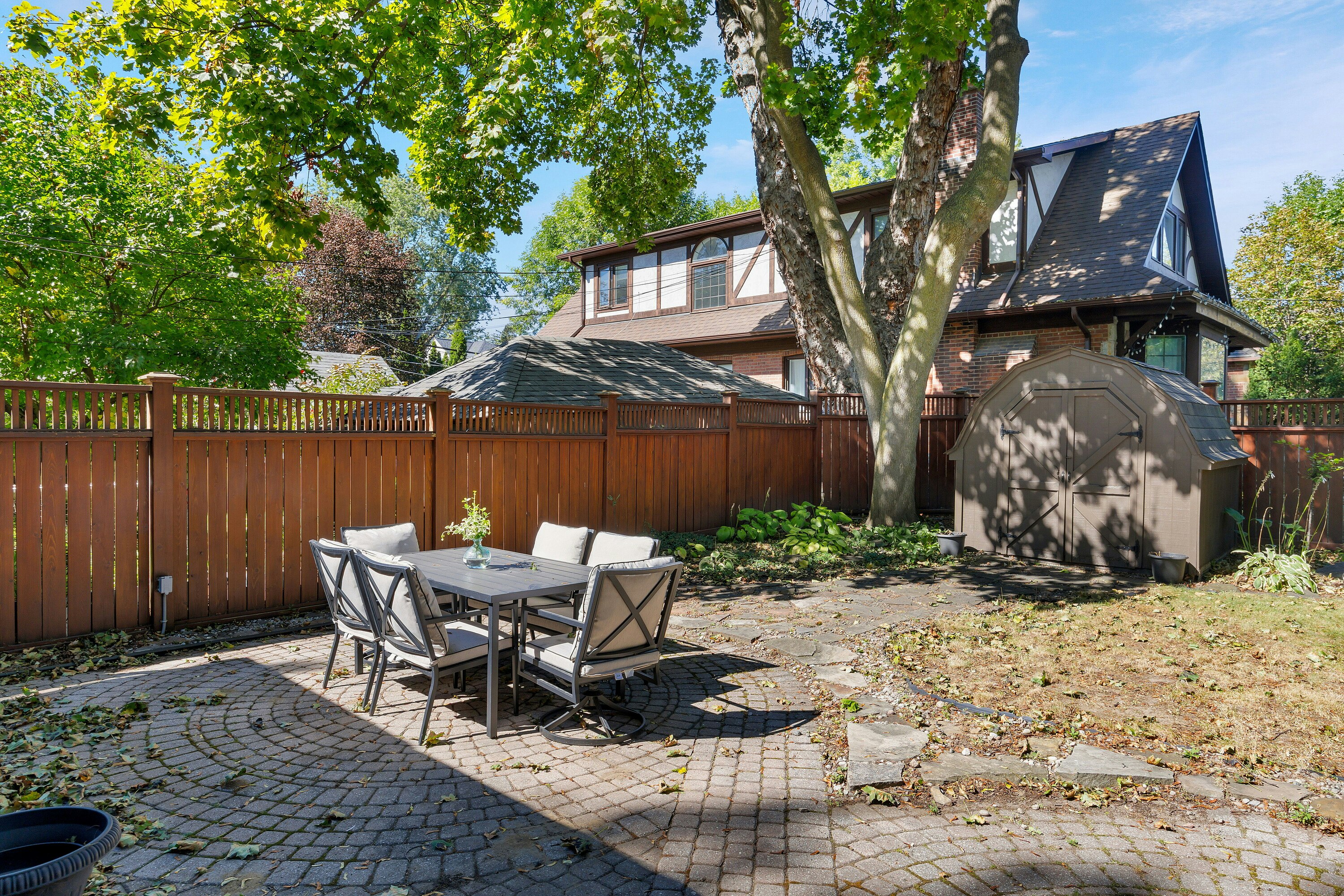 1048 Royal York Road, Toronto, ON, M8X 2G7 - 40