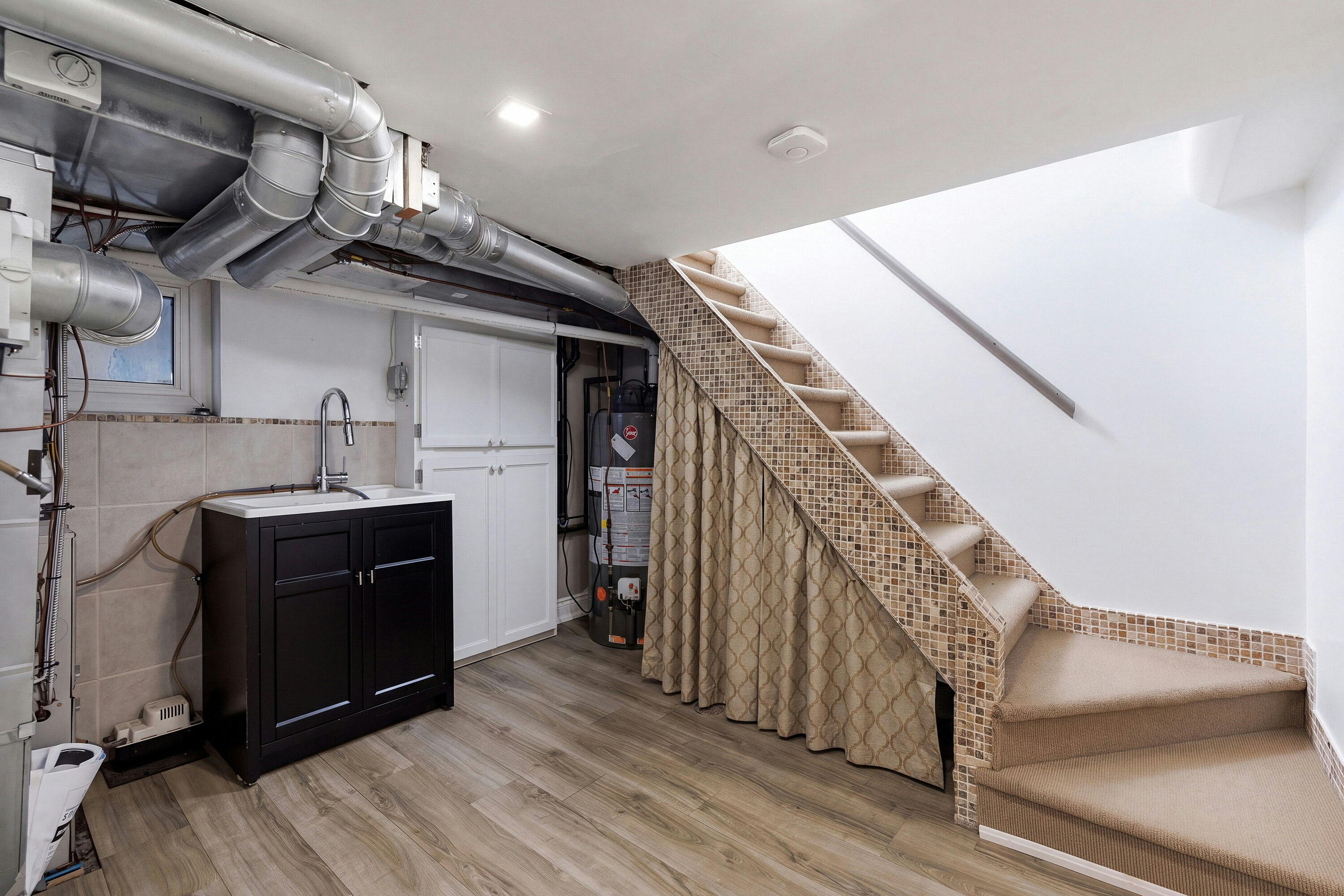 1048 Royal York Road, Toronto, ON, M8X 2G7 - 11