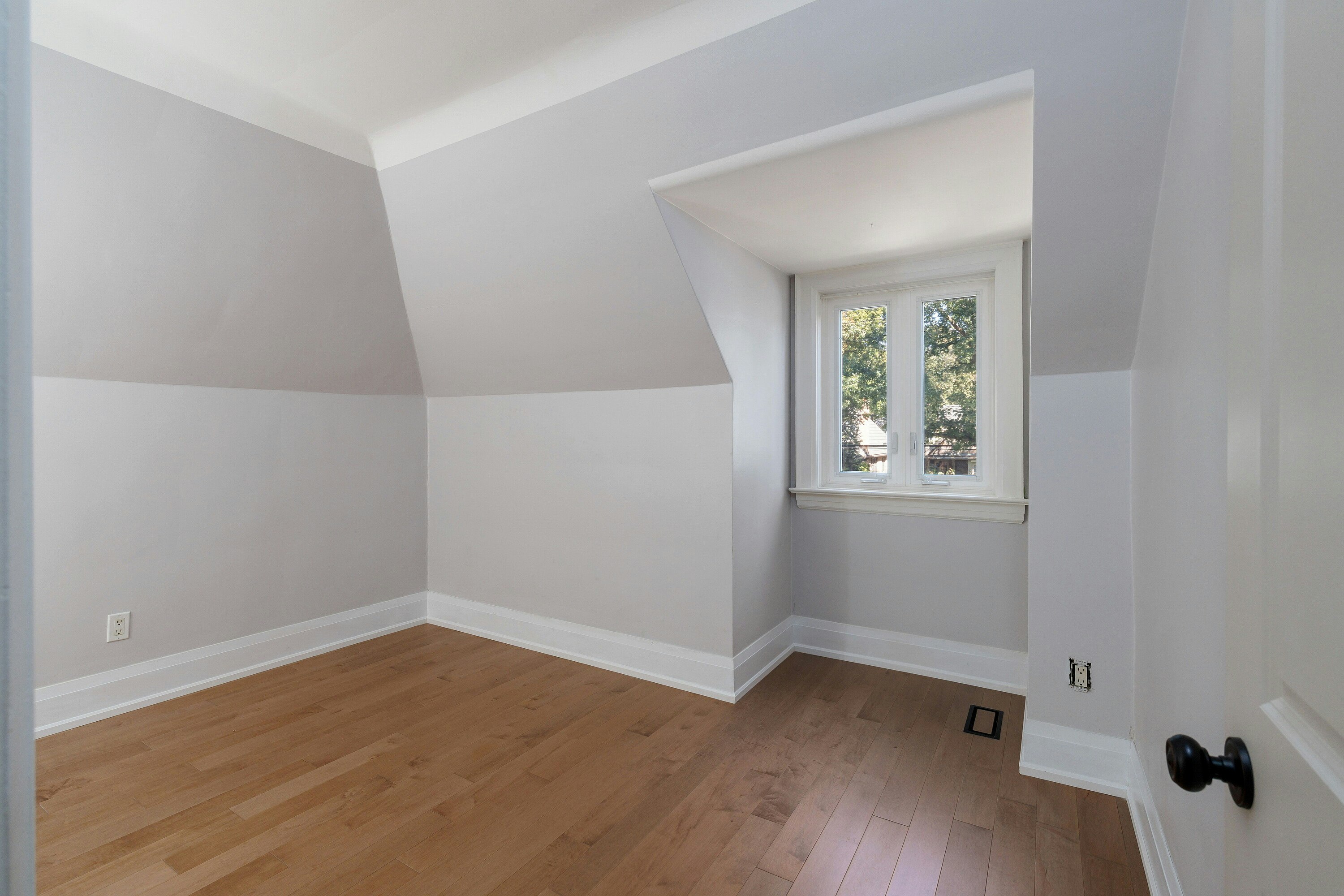 1048 Royal York Road, Toronto, ON, M8X 2G7 - 28