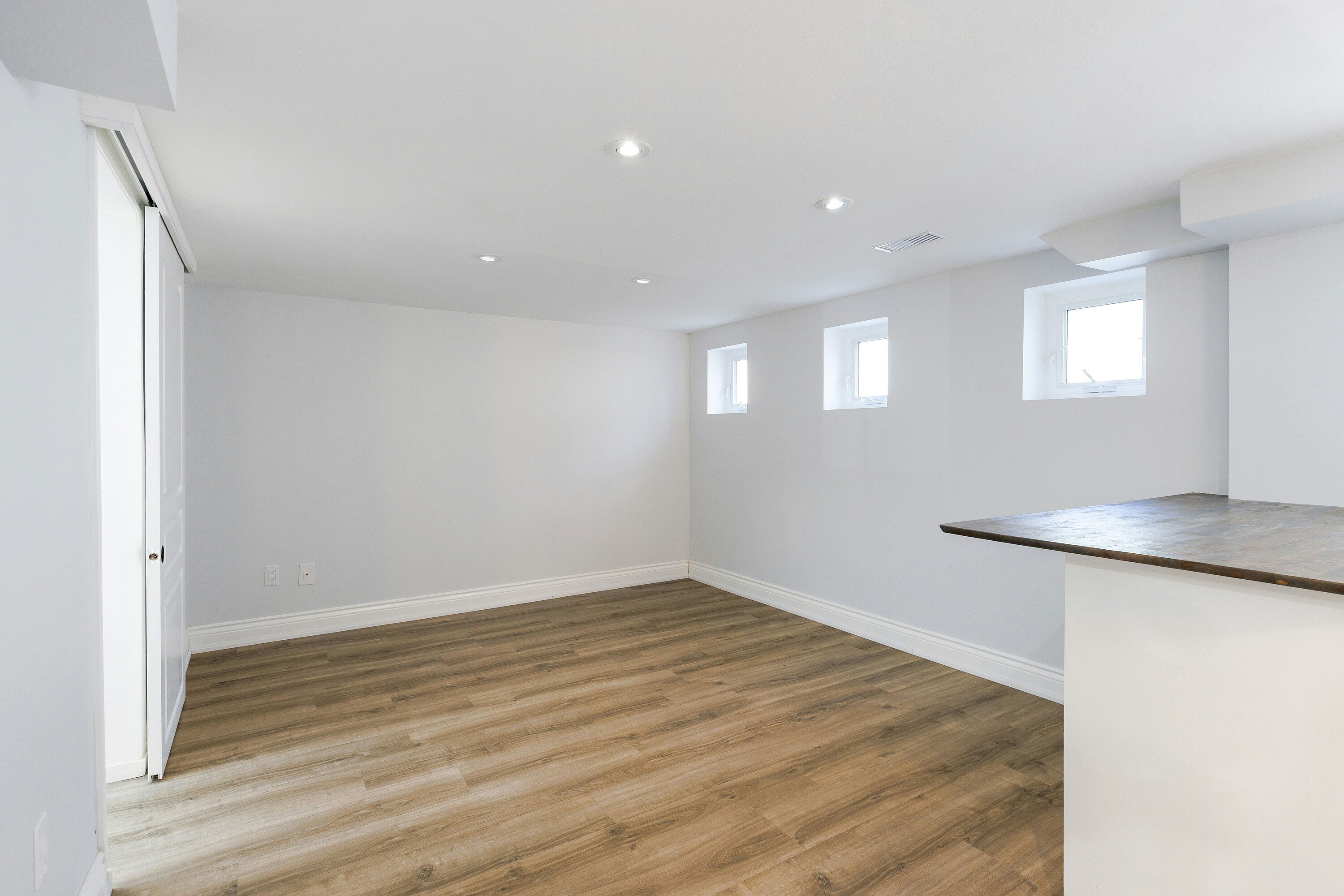 1048 Royal York Road, Toronto, ON, M8X 2G7 - 18