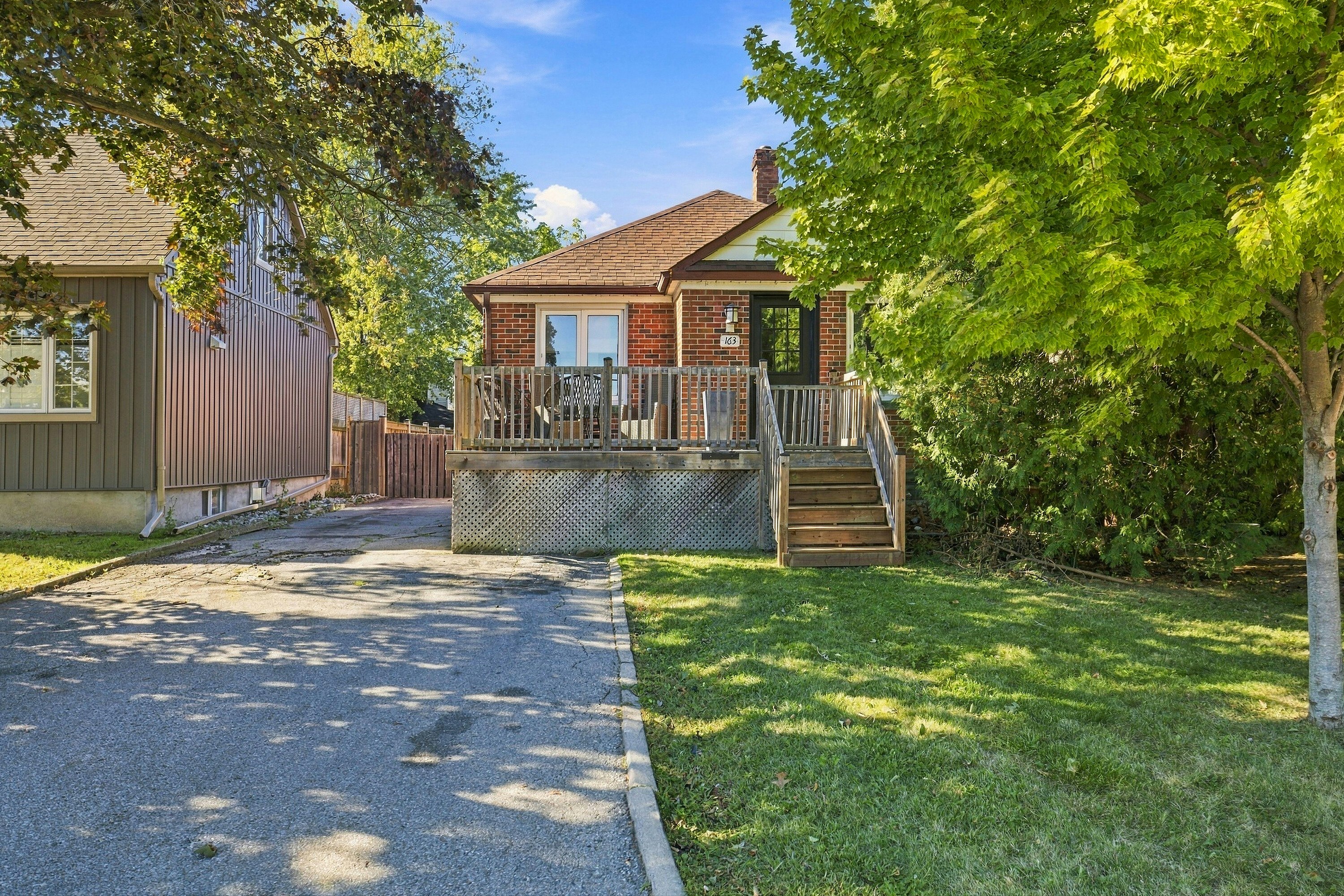 163 Deane Avenue, Oakville, ON, L6K 1N2