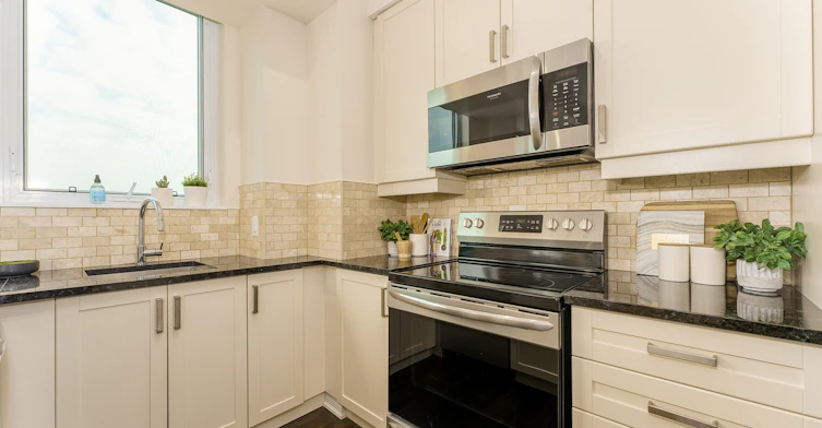521-11611 Yonge Street, Richmond Hill, ON, L4E 1G2 - 13
