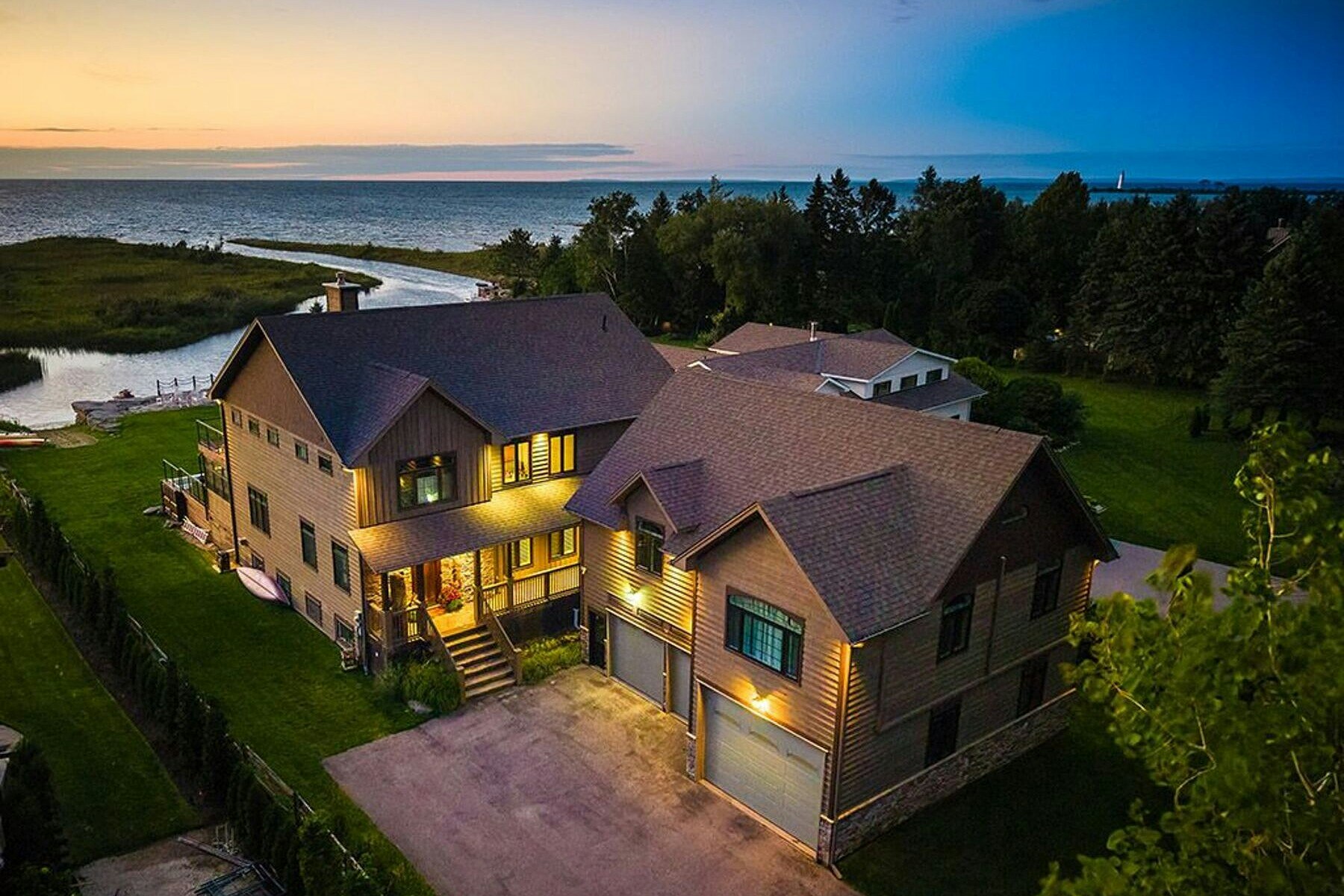 156 Bartlett Boulevard, Collingwood, ON, L9Y 5C9