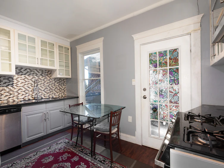 219 E 29th Street, North Vancouver, BC, V7N 1C8 - 6