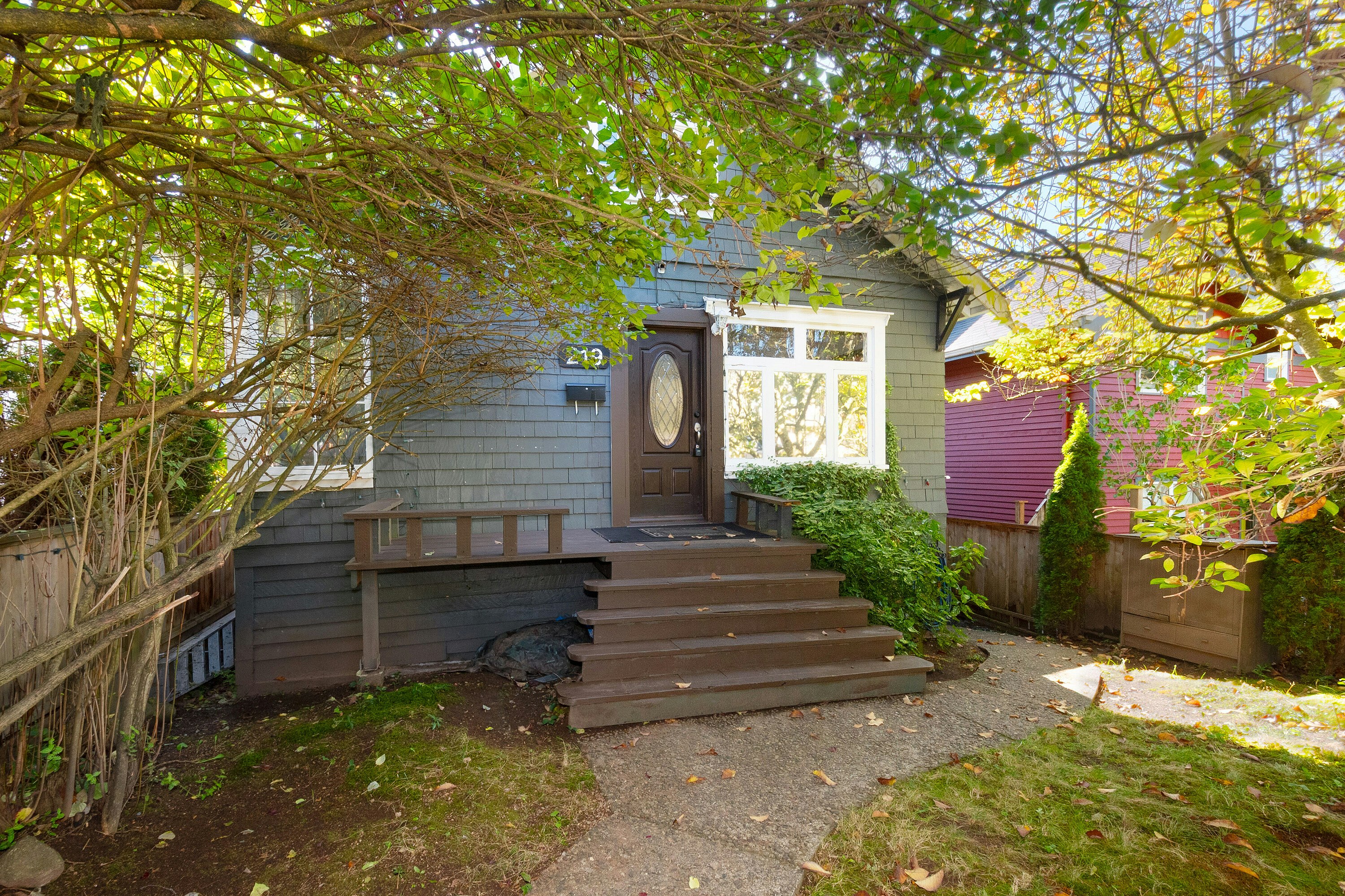 219 E 29th Street, North Vancouver, BC, V7N 1C8 - 2