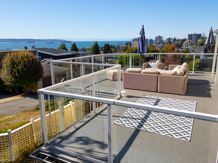 1104 Esquimalt Avenue, West Vancouver, BC, V7T 1K1 - 10