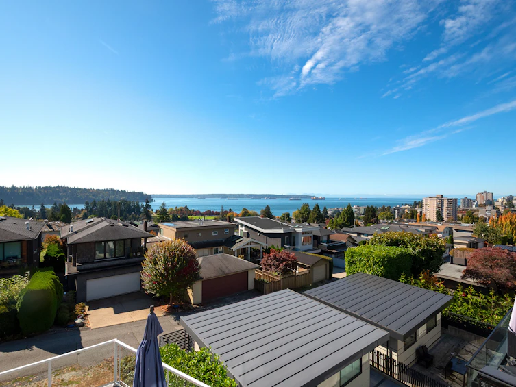 1104 Esquimalt Avenue, West Vancouver, BC, V7T 1K1 - 36