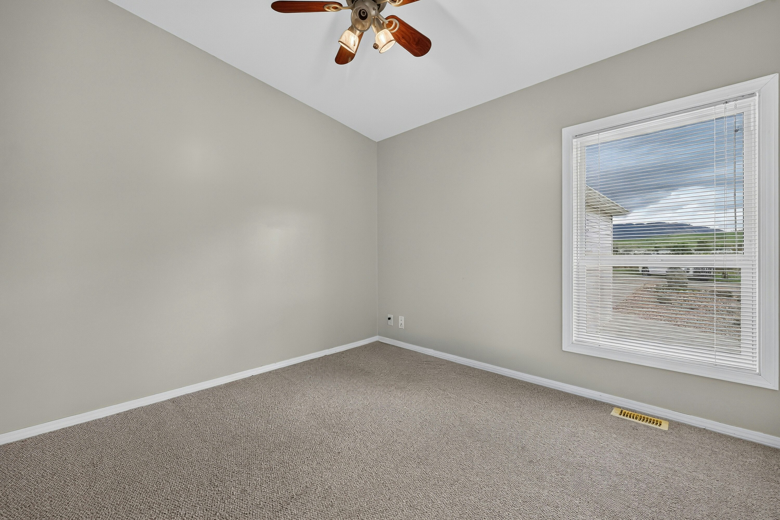 87-6688 Tronson Road, Vernon, BC, V1H 1R9 - 21