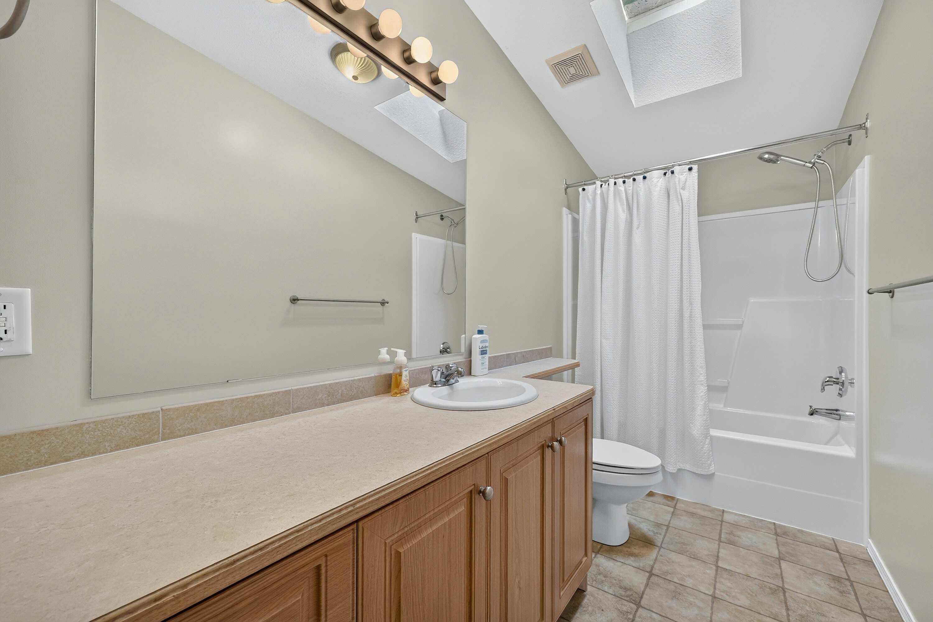 87-6688 Tronson Road, Vernon, BC, V1H 1R9 - 30