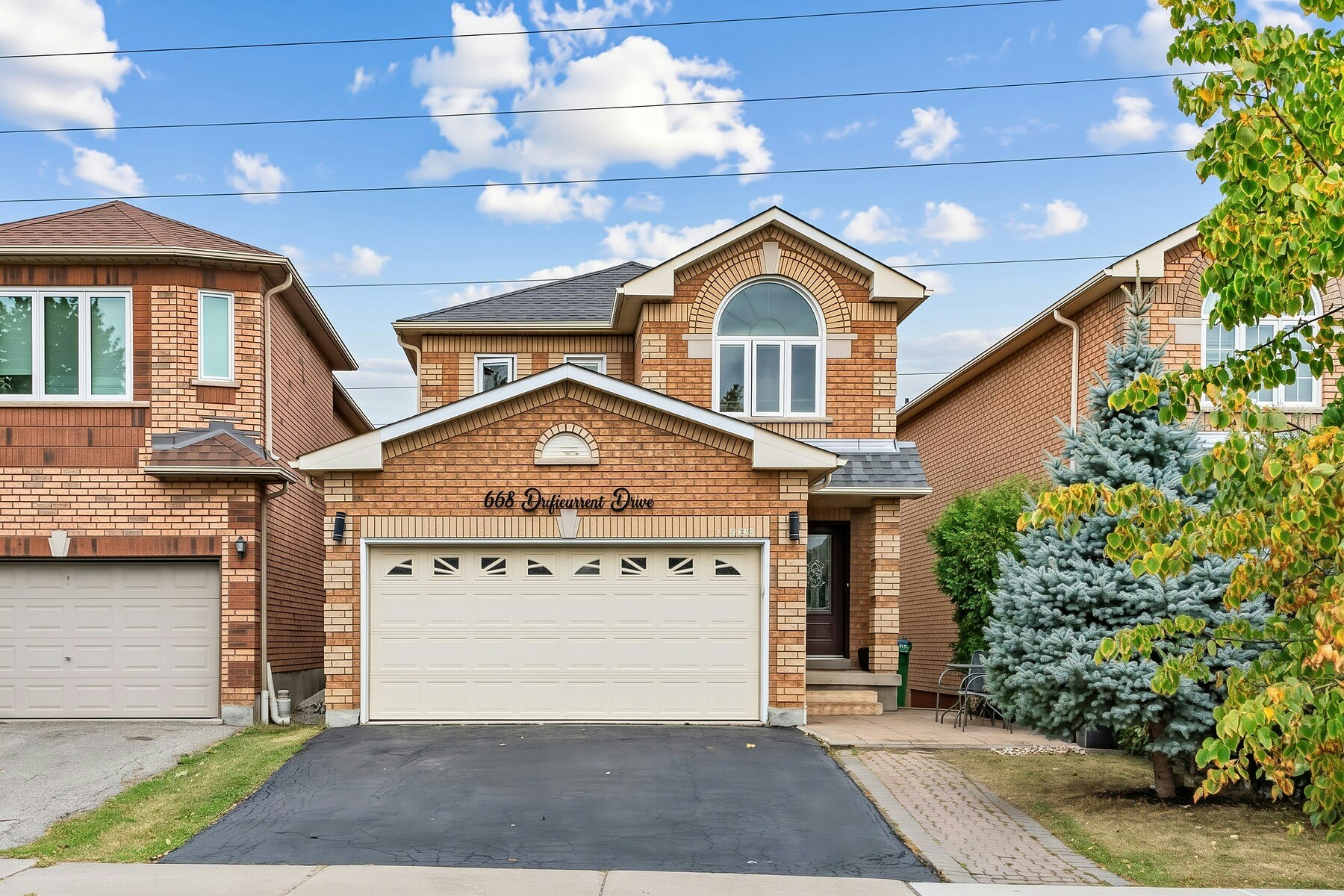 668 Driftcurrent Drive, Mississauga, ON, L4Z 3Z4