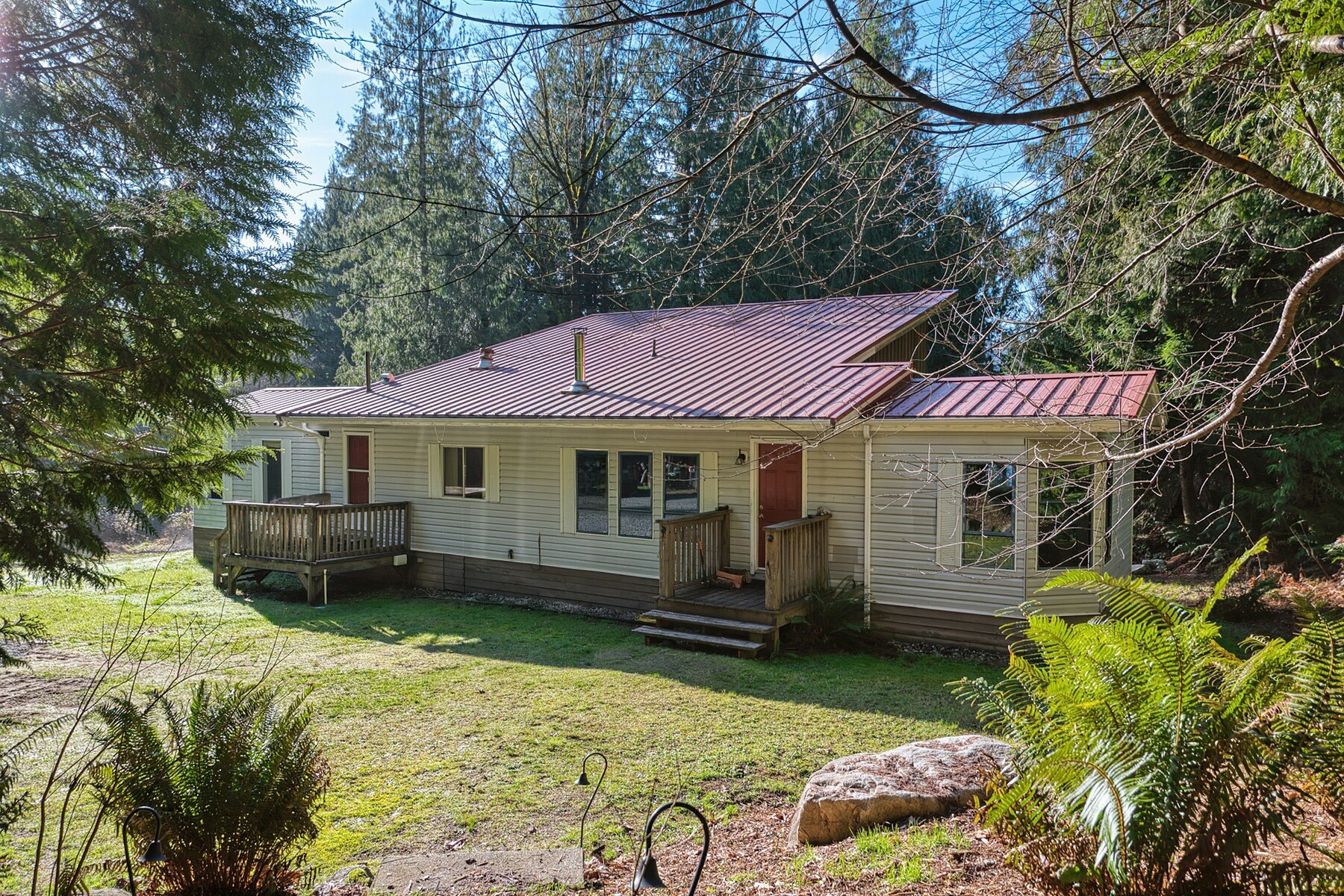 7103 Sechelt Inlet Road, Sechelt, BC, V7Z 0P1