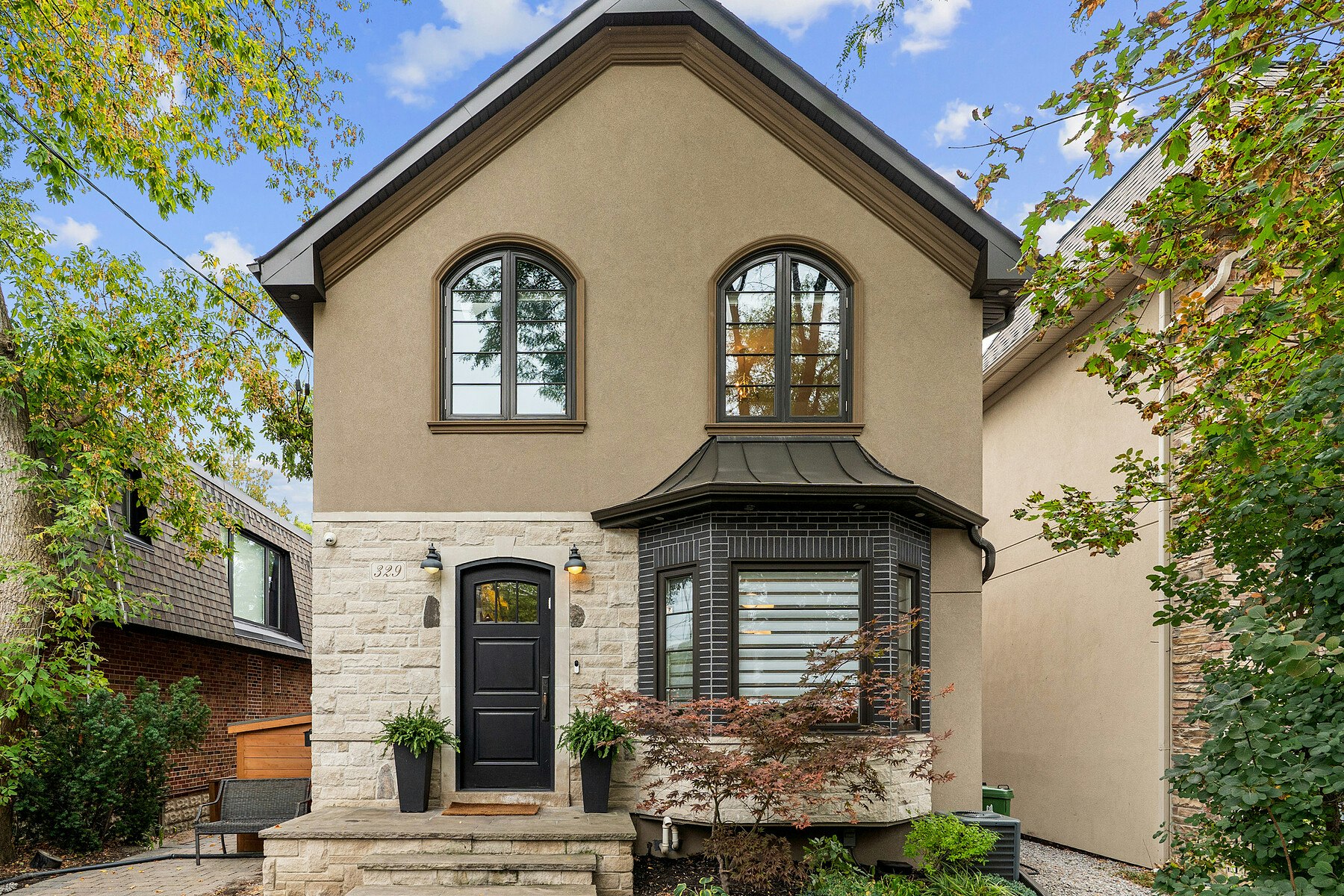 329 Broadway Avenue, Toronto, ON, M4P 1W4