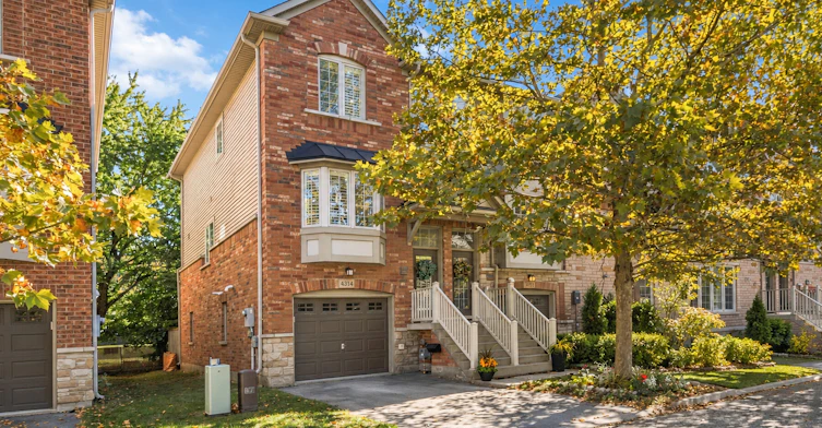 4314 Ingram Common, Burlington, ON, L7L 0C4
