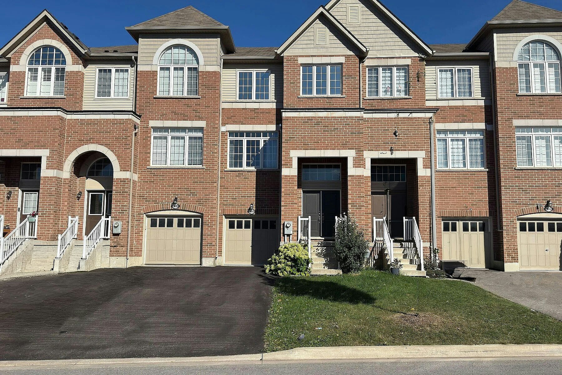 4018 Fracchioni Drive, Lincoln, ON, L3J 0R8