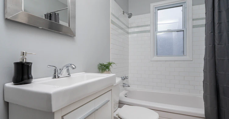 416 Fennell Avenue E, Hamilton, ON, L9A 1T9 - 25
