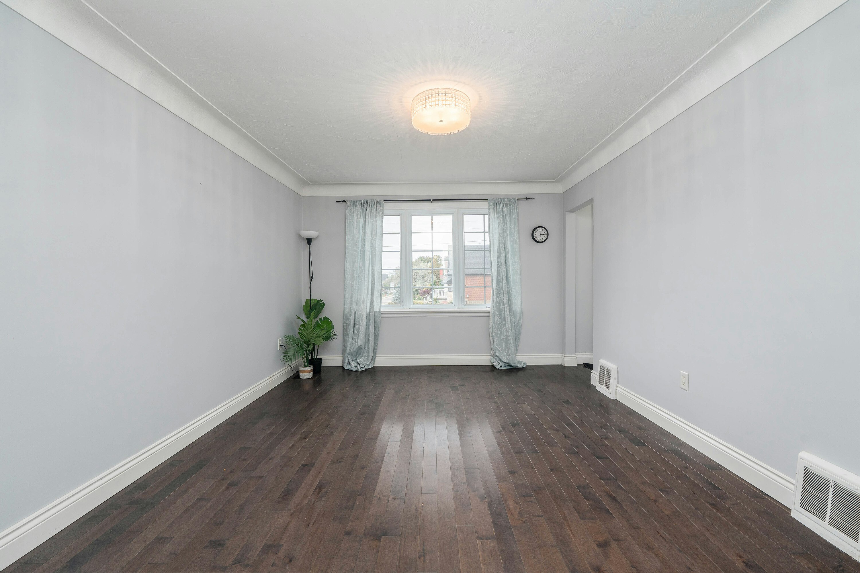 416 Fennell Avenue E, Hamilton, ON, L9A 1T9 - 8