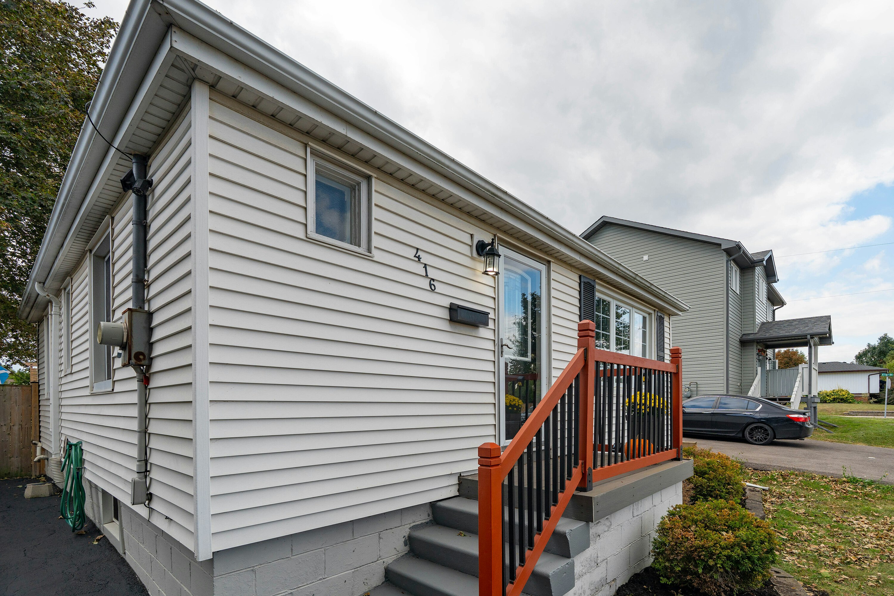 416 Fennell Avenue E, Hamilton, ON, L9A 1T9 - 2
