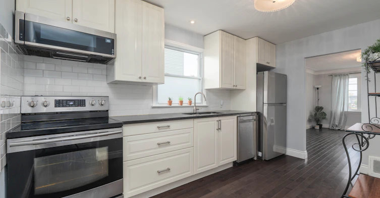 416 Fennell Avenue E, Hamilton, ON, L9A 1T9 - 11