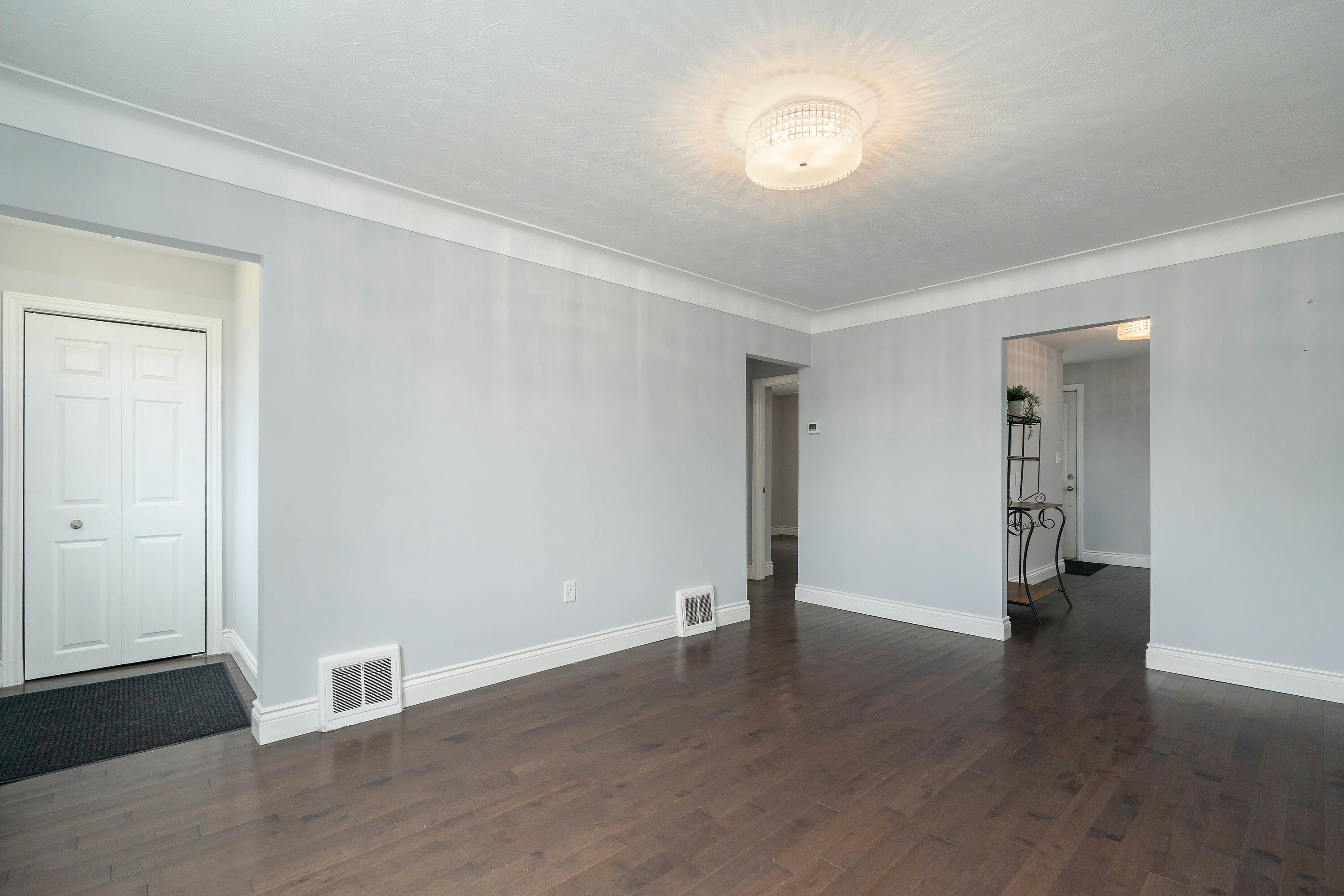 416 Fennell Avenue E, Hamilton, ON, L9A 1T9 - 5