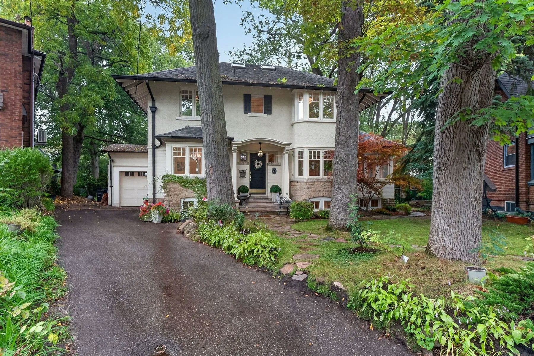 91 Braemore Gardens, Toronto, ON, M6G 2C7