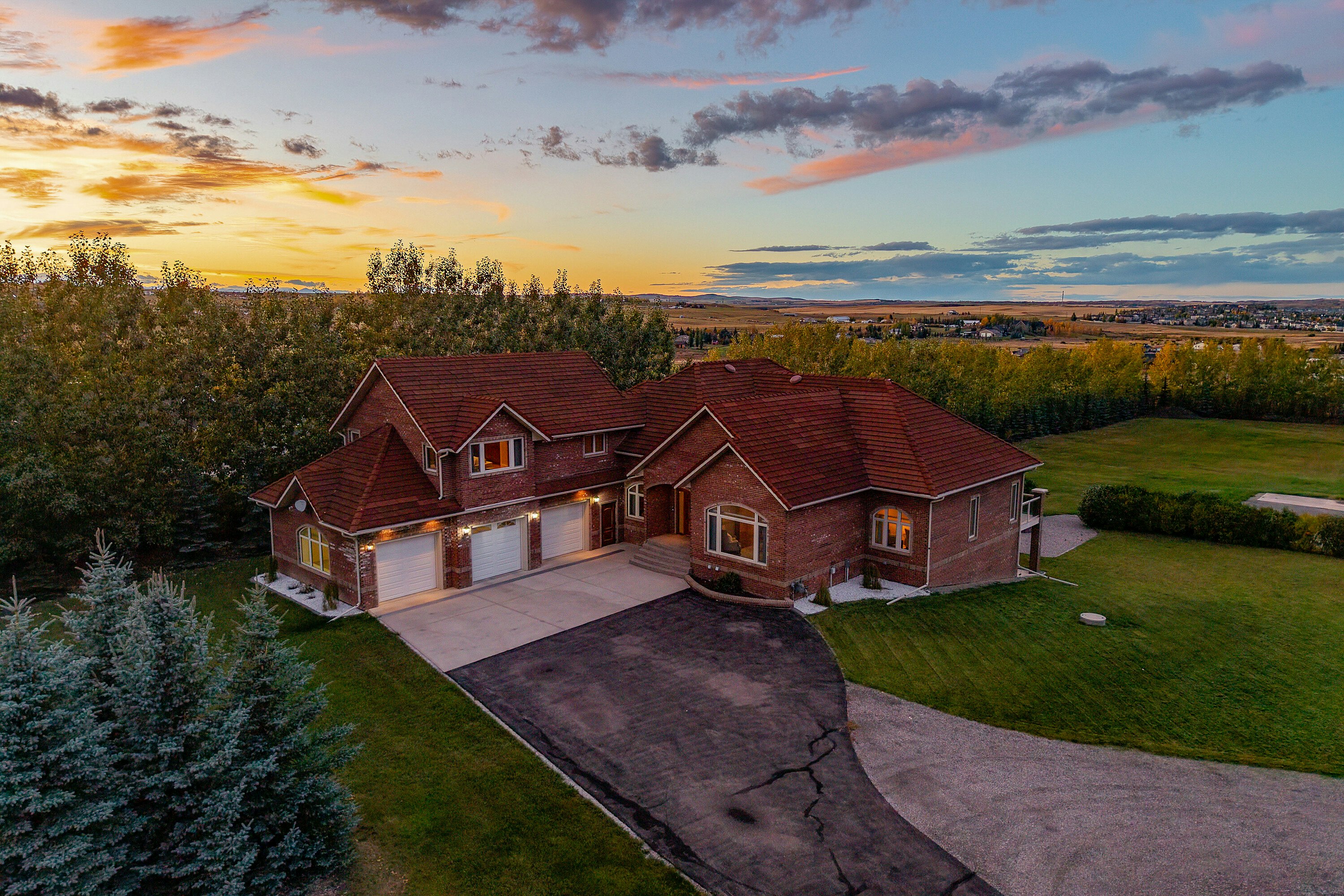 14004 402 Avenue E, Foothills County, AB, T1S 6C4