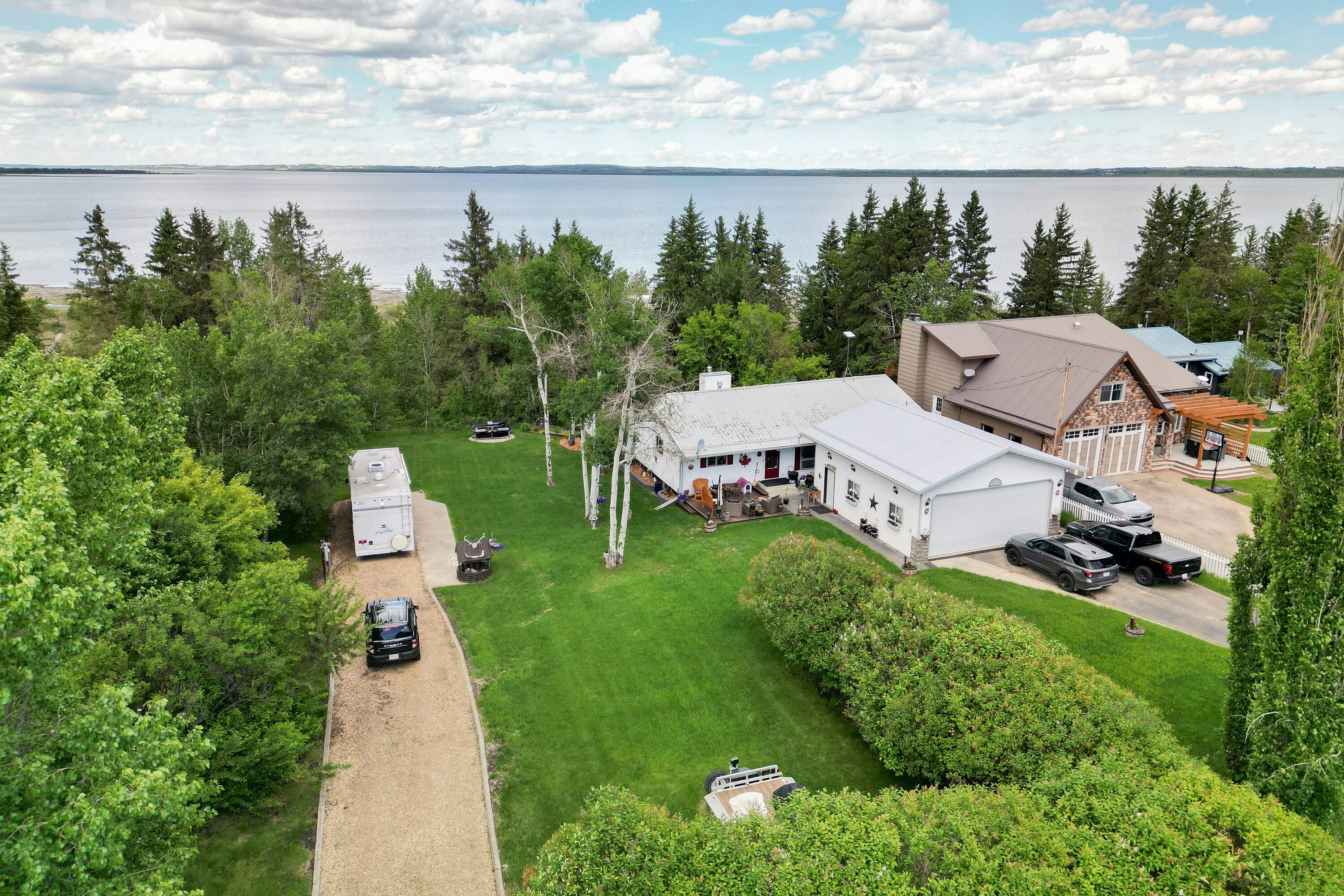 40421 10 60 Range Road, Lacombe, AB, T4L 1S6
