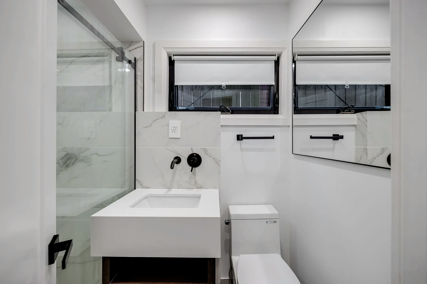 Main-120 Glenlake Avenue, Toronto, ON, M6P 1E5 - 10