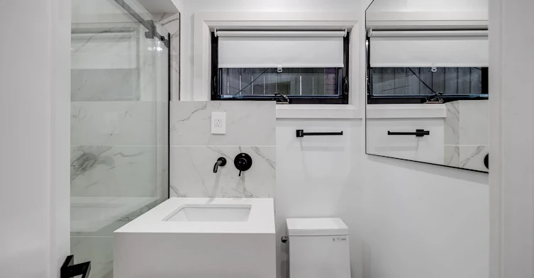 Main-120 Glenlake Avenue, Toronto, ON, M6P 1E5 - 10