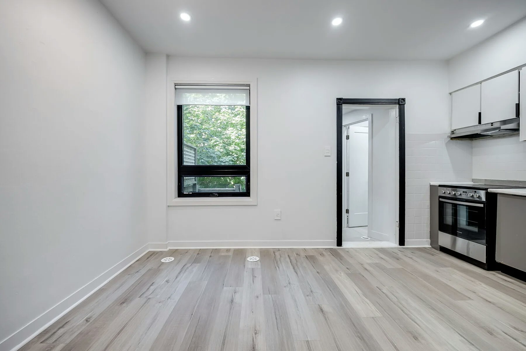 Main-120 Glenlake Avenue, Toronto, ON, M6P 1E5 - 4