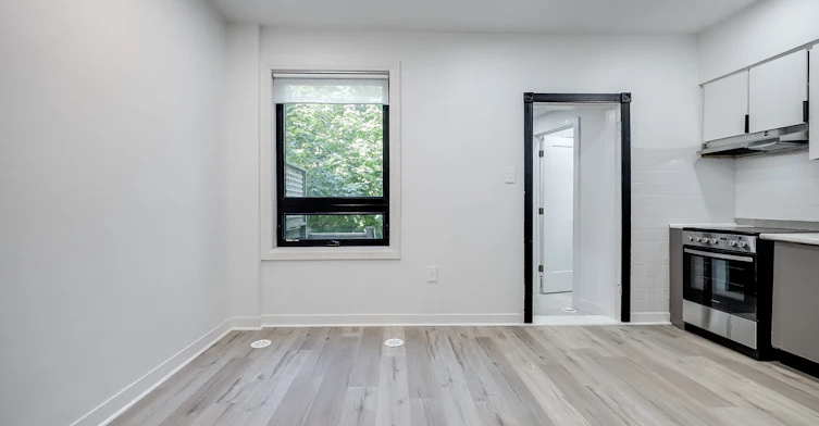 Main-120 Glenlake Avenue, Toronto, ON, M6P 1E5 - 4