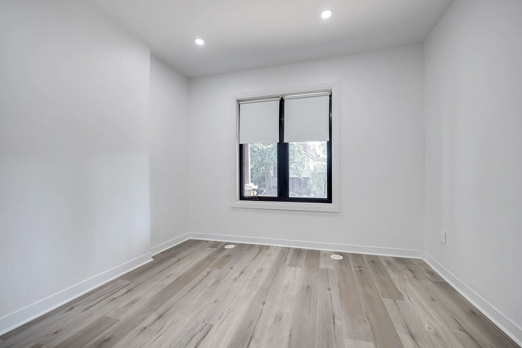 Main-120 Glenlake Avenue, Toronto, ON, M6P 1E5 - 8