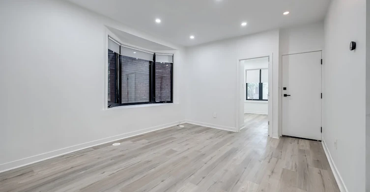 Main-120 Glenlake Avenue, Toronto, ON, M6P 1E5 - 5