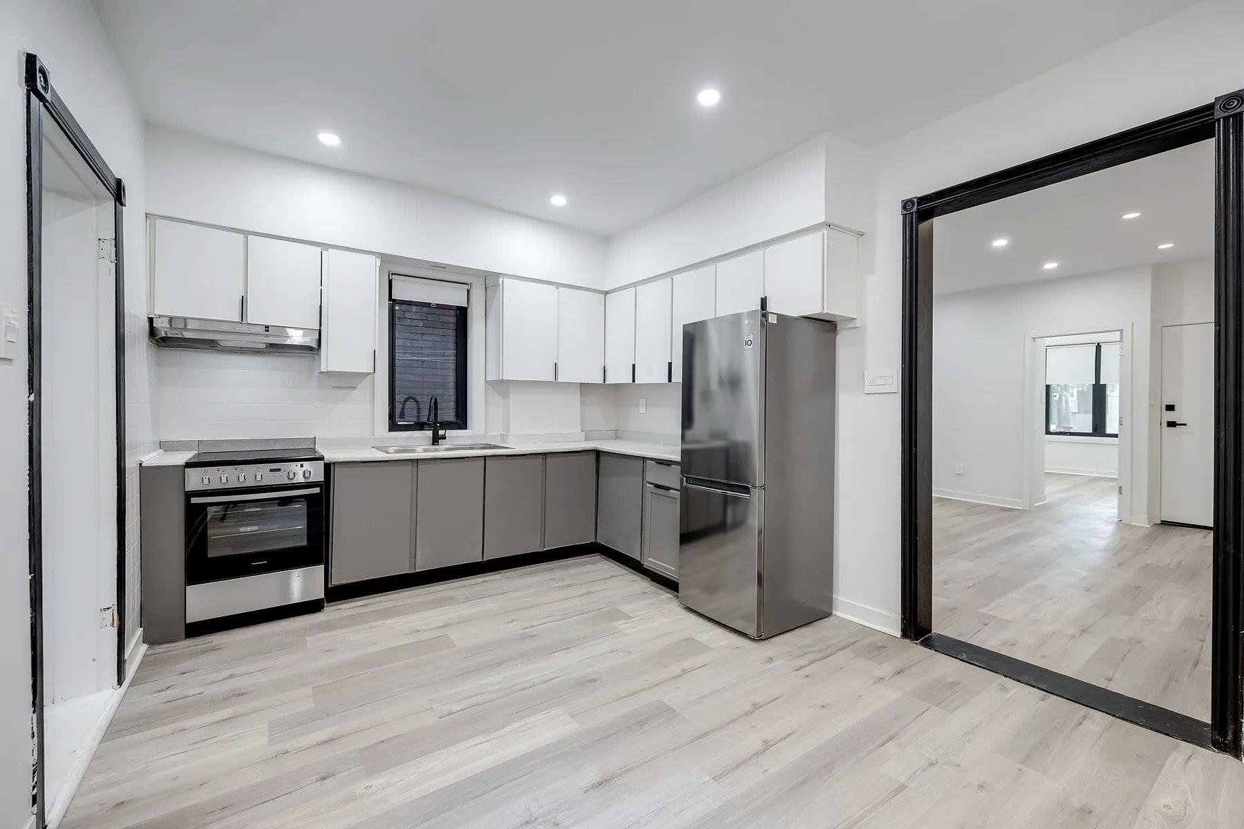 Main-120 Glenlake Avenue, Toronto, ON, M6P 1E5 - 2