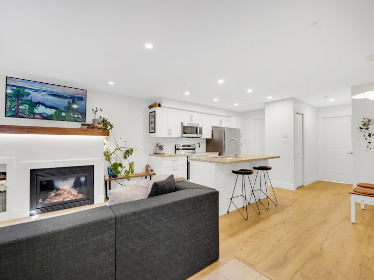 102-1174 Wingtip Place, Squamish, BC, V8B 0N4 - 5