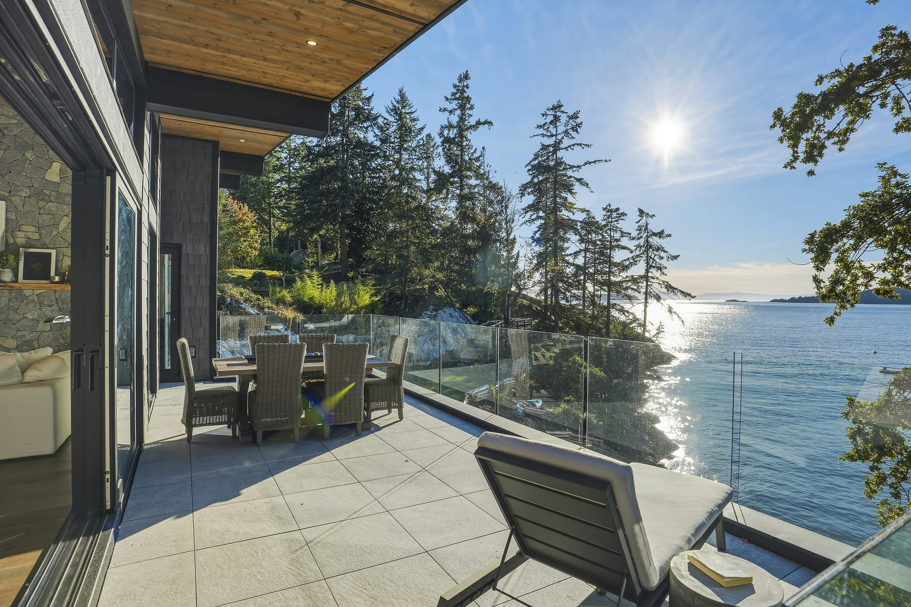 1724 Bowen Bay Road, Bowen Island, BC, V0N 1G2