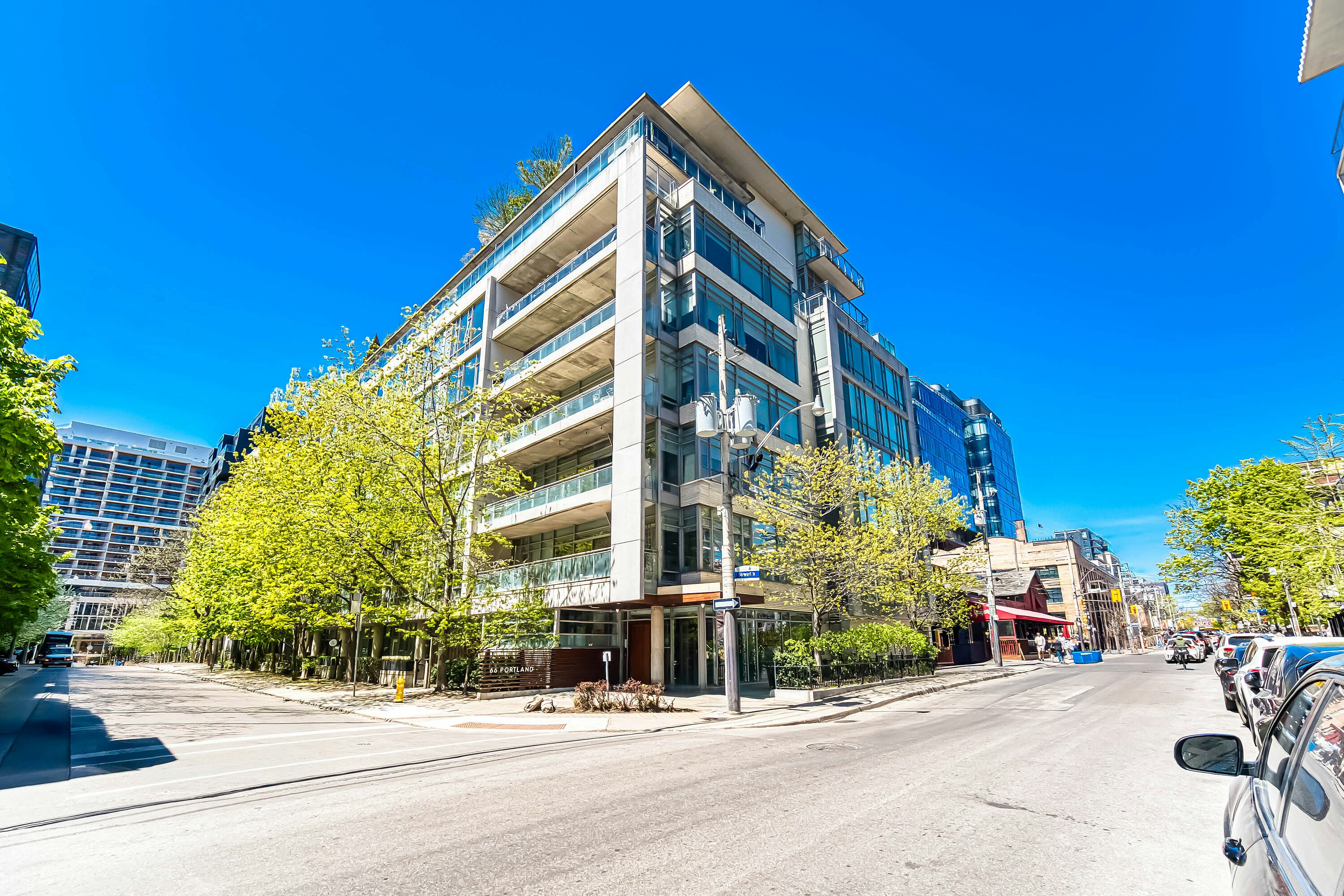 411-66 Portland Street, Toronto, ON, M5V 2M6