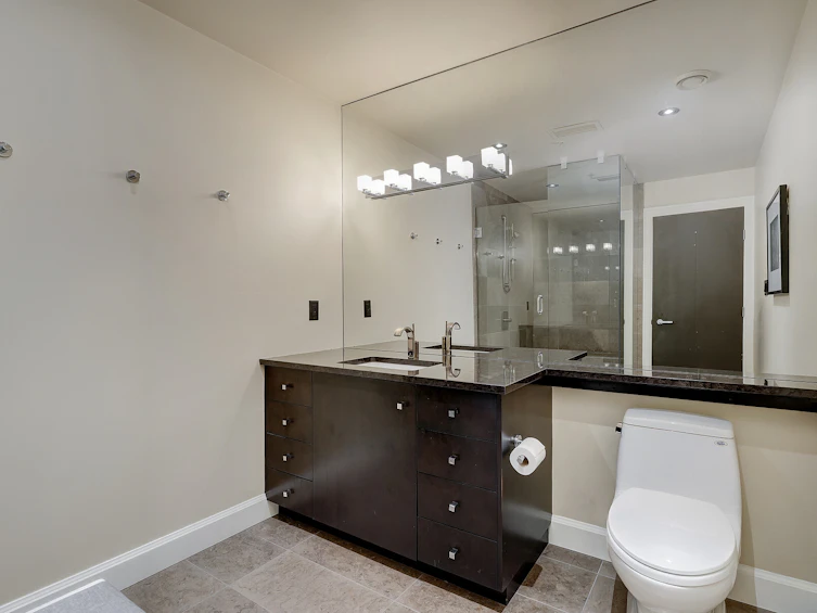 924-21 Dallas Road, Victoria, BC, V8V 4Z9 - 25
