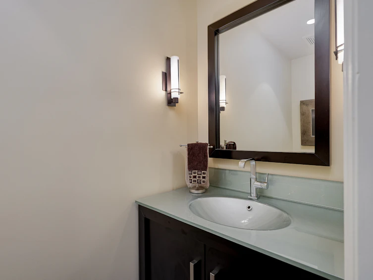 924-21 Dallas Road, Victoria, BC, V8V 4Z9 - 17