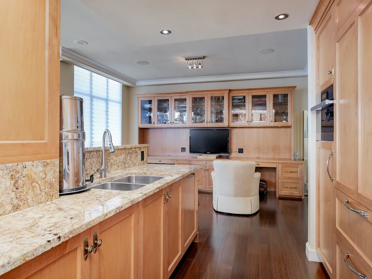 924-21 Dallas Road, Victoria, BC, V8V 4Z9 - 14