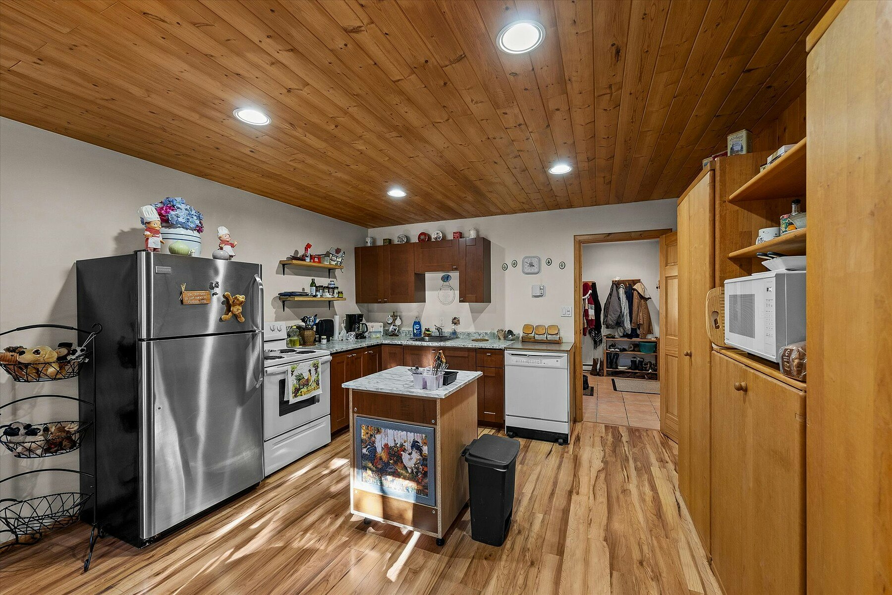 6782 Edmunds Lake Road, 100 Mile House, BC, V0K 2E2 - 57