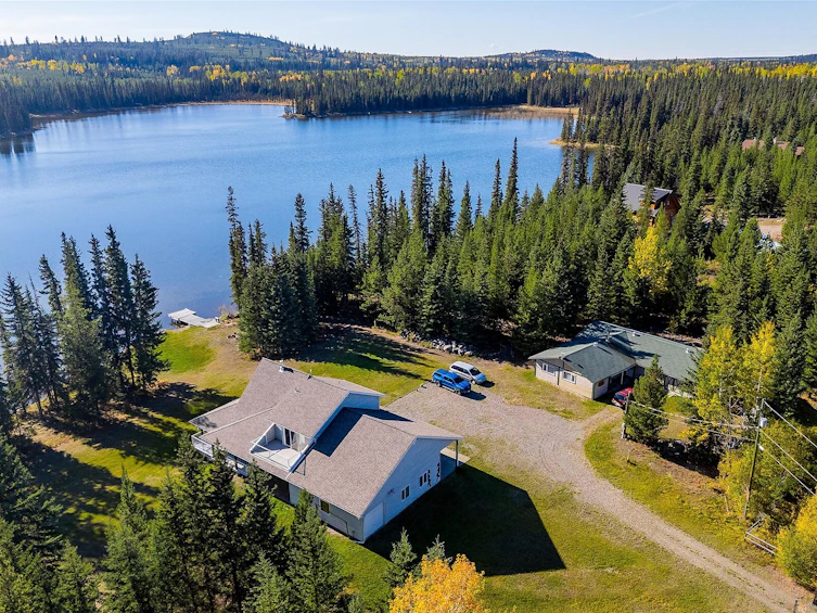 6782 Edmunds Lake Road, 100 Mile House, BC, V0K 2E2 - 2