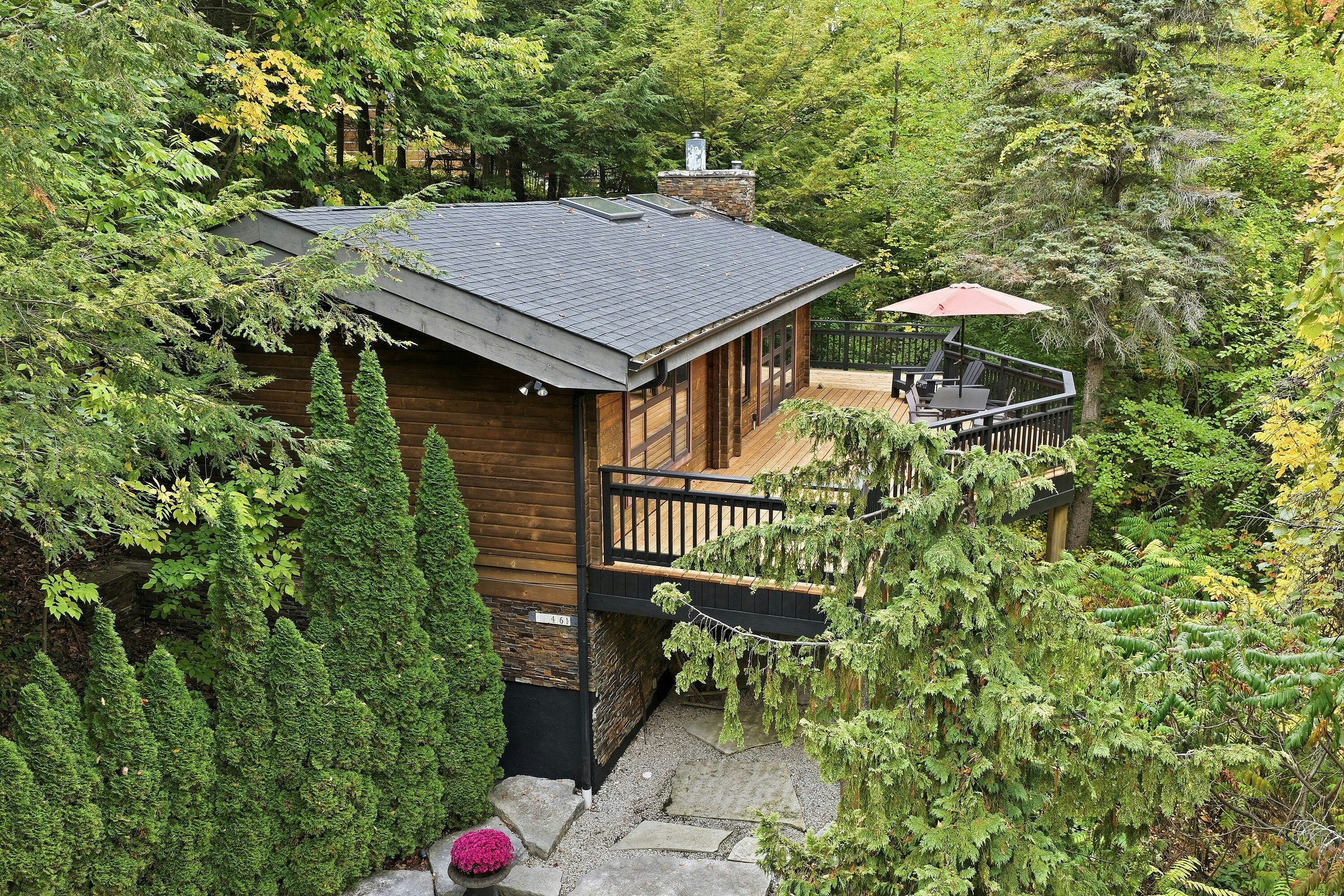 146 Chamonix Crescent, Blue Mountains, ON, L9Y 0S7