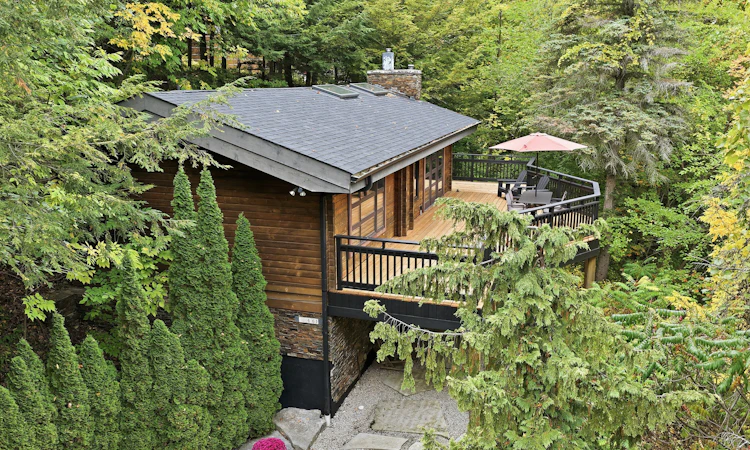 146 Chamonix Crescent
