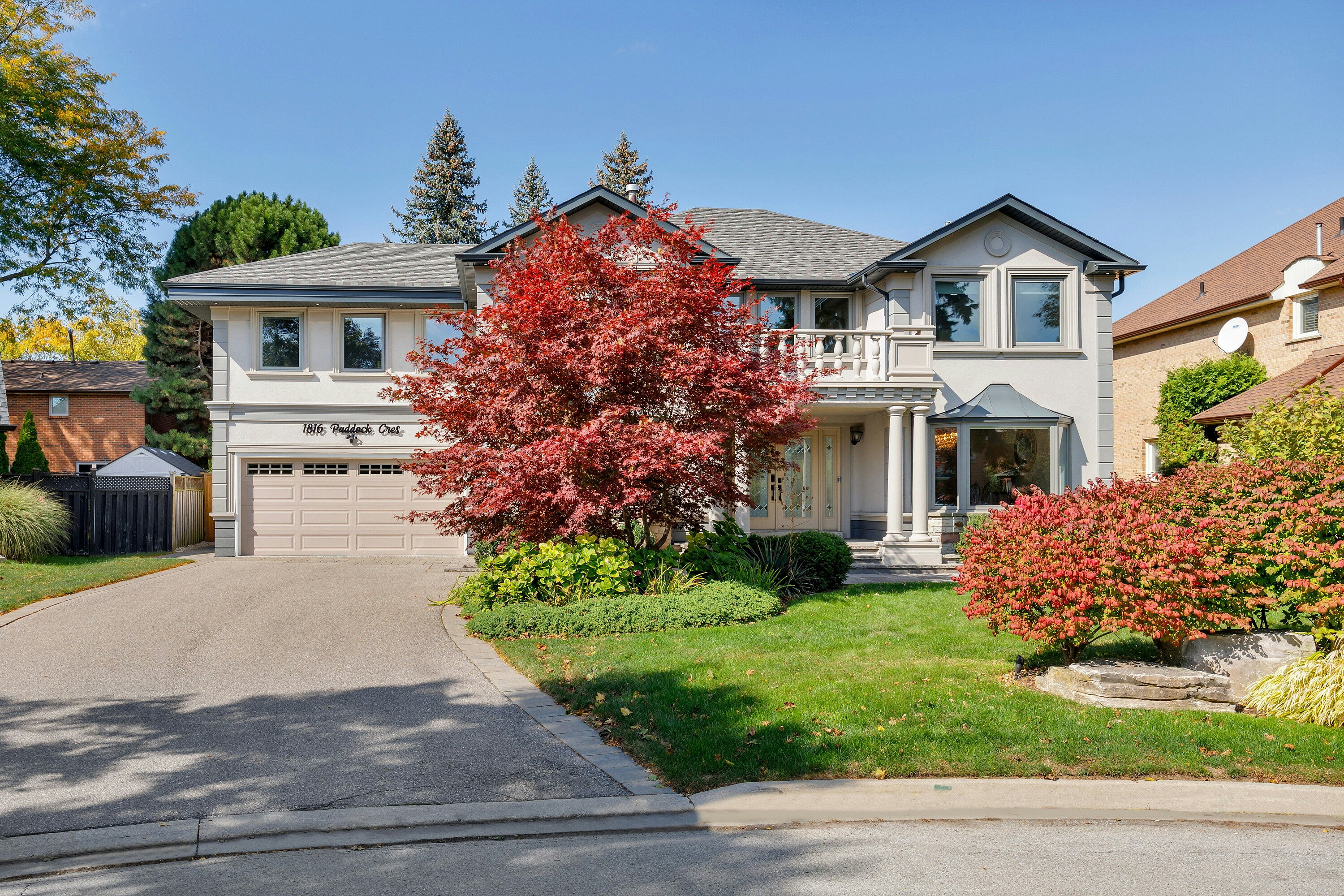 1816 Paddock Crescent, Mississauga, ON, L5L 3E4