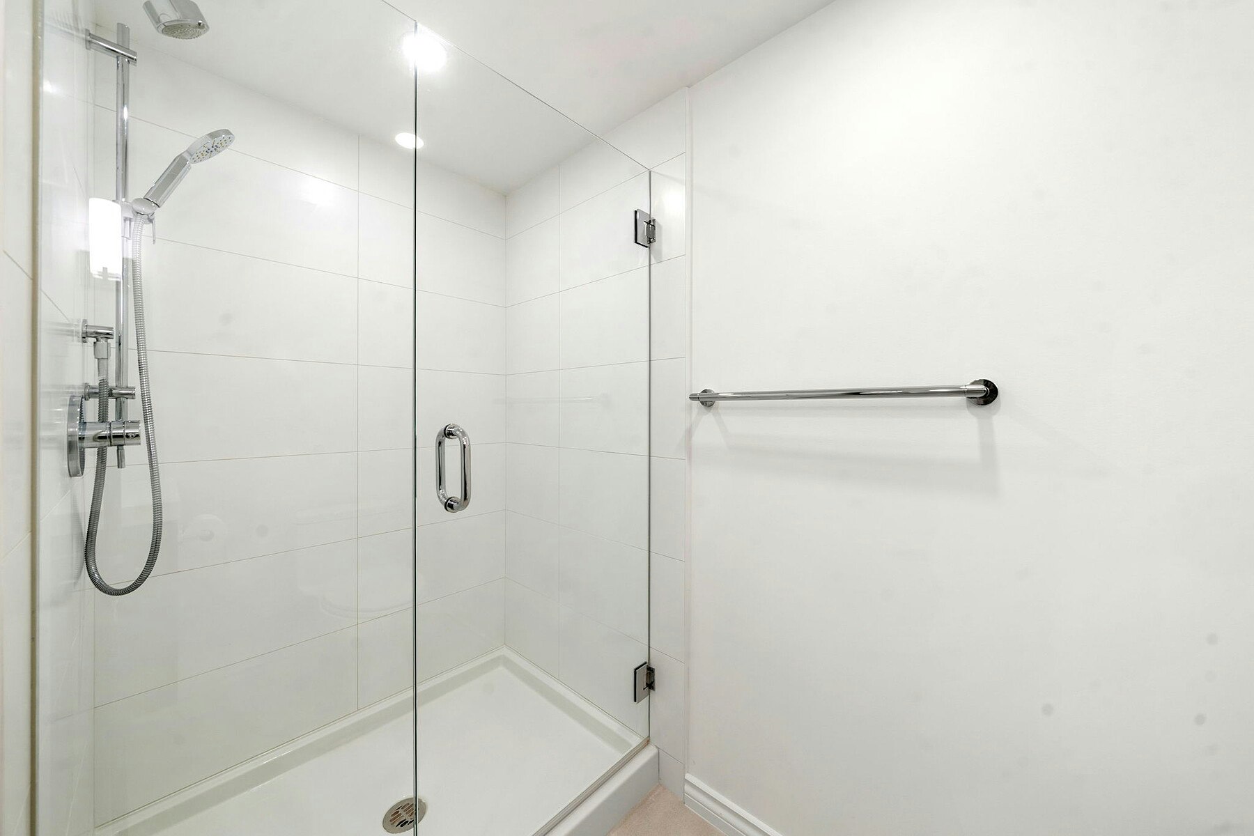 703-2201 Pine Street, Vancouver, BC, V6J 5E7 - 13